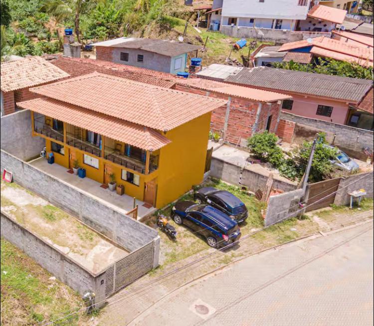 Oliveira - Baepi Aconchego * Ilhabela